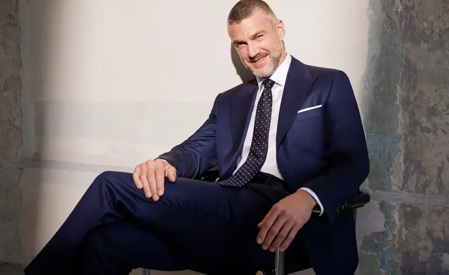 Jak dobrać krawat do garnituru? Kolor, wzór i okazja