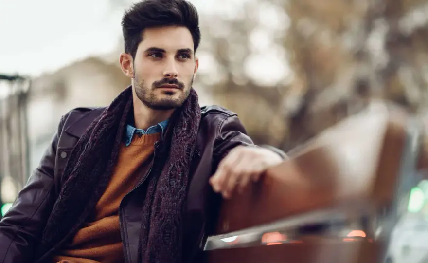 Męska moda lat 50. - Jak nosić ten styl dziś?